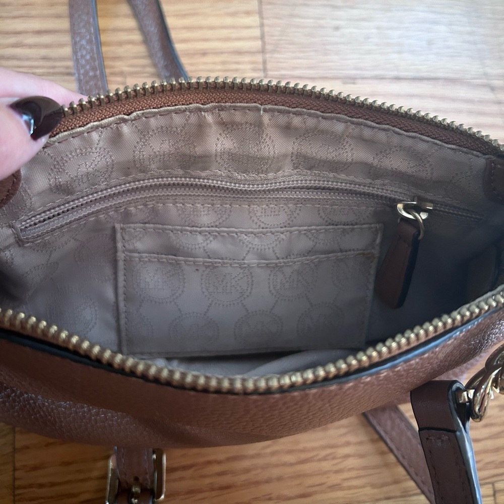 Michael Kors Tan Crossbody Bag - Picture 5 of 7